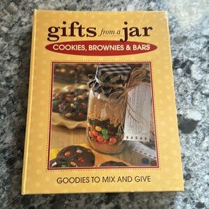 Gifts from Aar, cookies, brownies, and bars book
